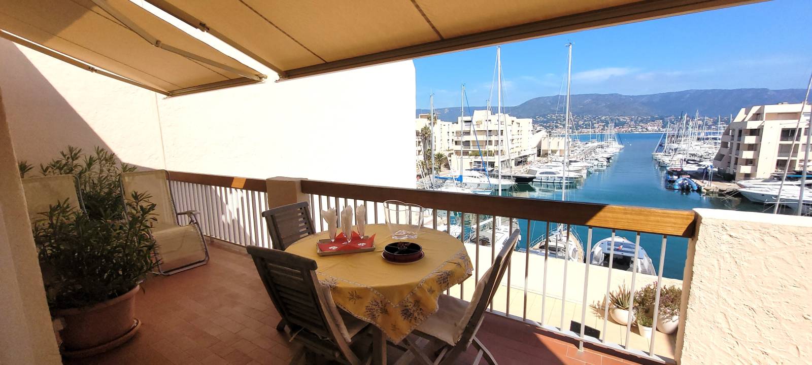 Diner sur le Port de Bormes