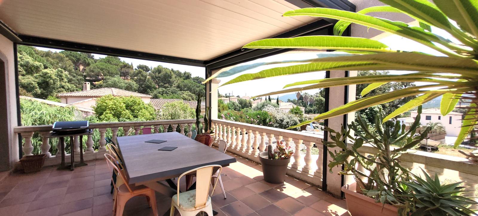 Duplex et terrasse en vente à Bormes les Mimosas Le Pin