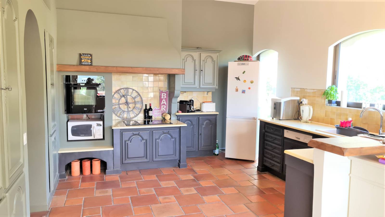 APPARTEMENT/MAISON DUPLEX 5 PIECES 123m² AVEC TERRASSES 2 PARKINGS ET CAVE BORMES LES MIMOSAS