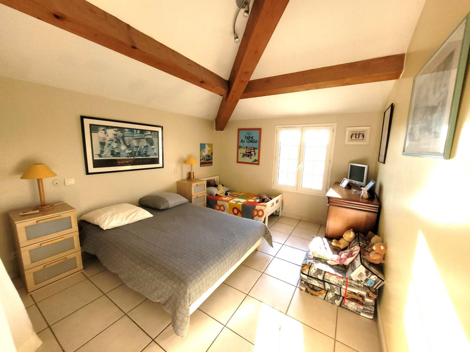 Chambre 2 à l'étage