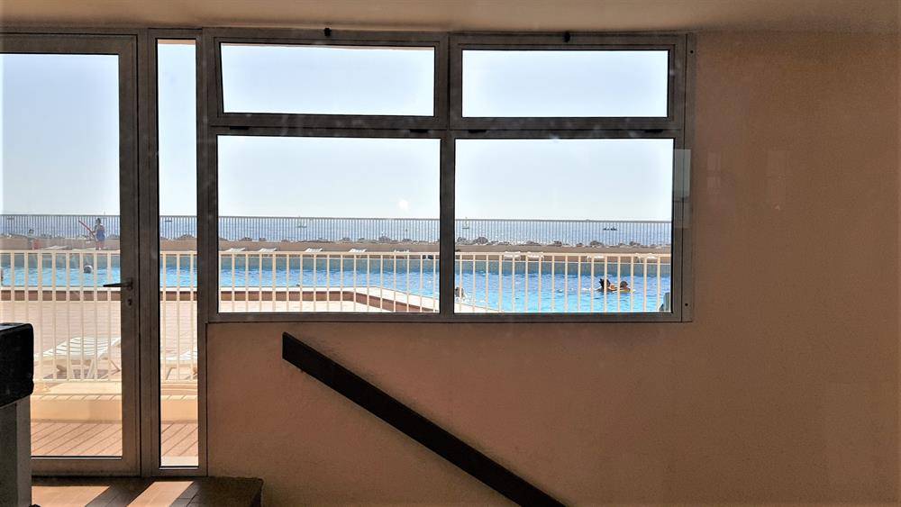 APPARTEMENT-DUPLEX 56 m² - MARINA PORT DE BORMES LA FAVIERE.