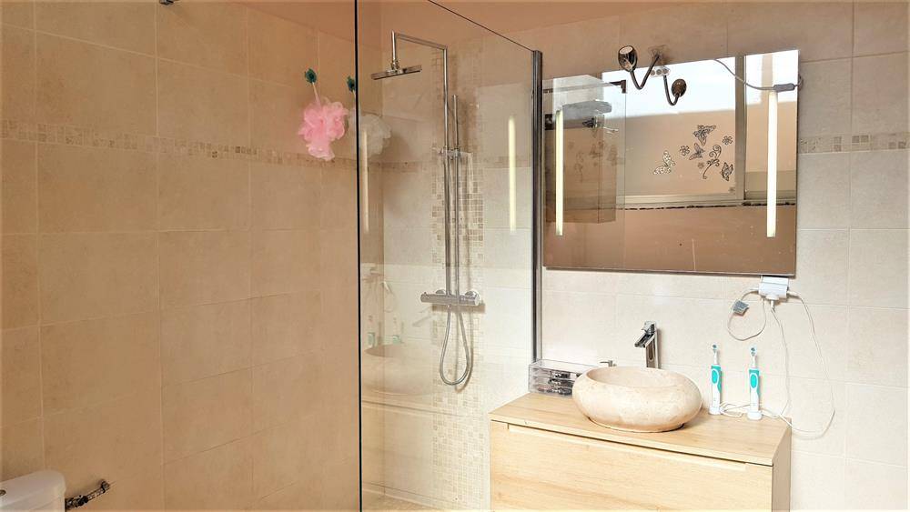 APPARTEMENT-DUPLEX 56 m² - MARINA PORT DE BORMES LA FAVIERE.