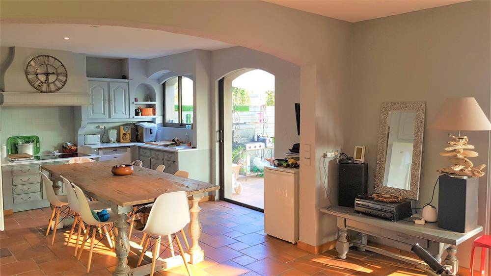 ESTIMATION APPARTEMENT DUPLEX 5 PIECES 154m² TERRASSE 62m² BORMES LES MIMOSAS LE PIN