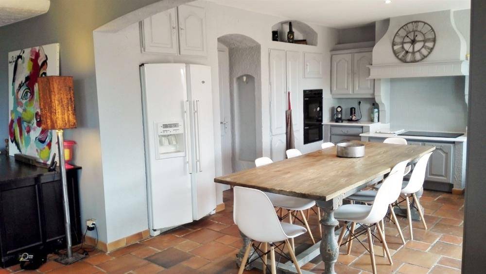 ESTIMATION APPARTEMENT DUPLEX 5 PIECES 154m² TERRASSE 62m² BORMES LES MIMOSAS LE PIN