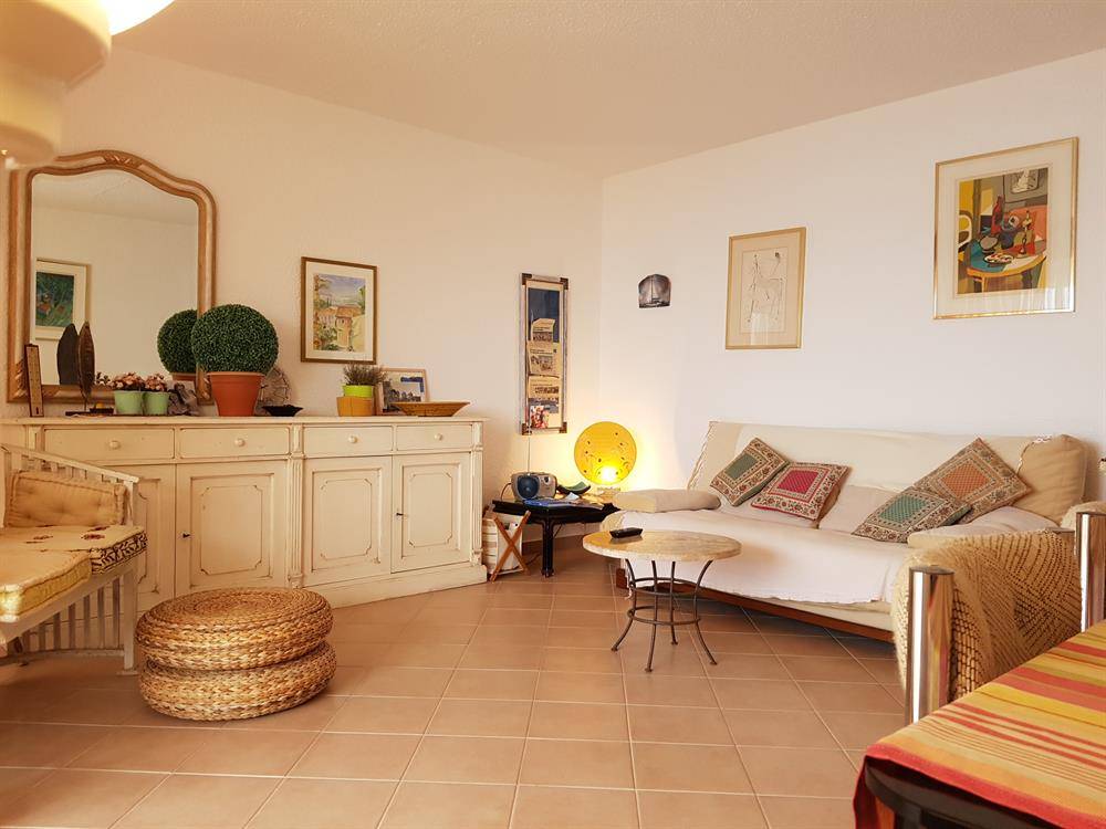 ESTIMATION D' APPARTEMENT 3 PIECES 70m² - 3 TERRASSES - PARKING - MARINA DU PORT DE BORMES LA FAVIERE..