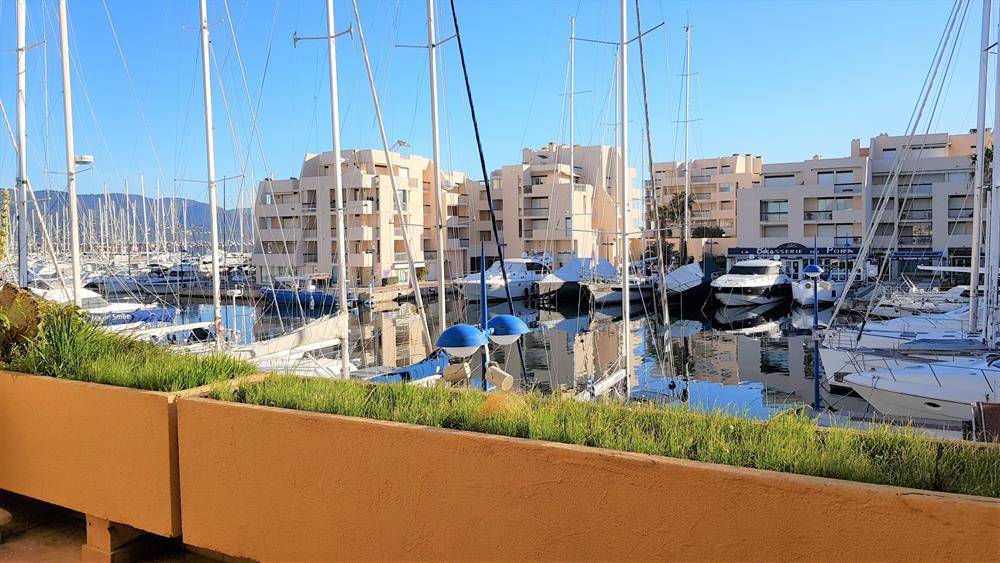 ESTIMATION GRAND STUDIO 25m² ET TERRASSE 20m² PORT DE BORMES LA FAVIERE