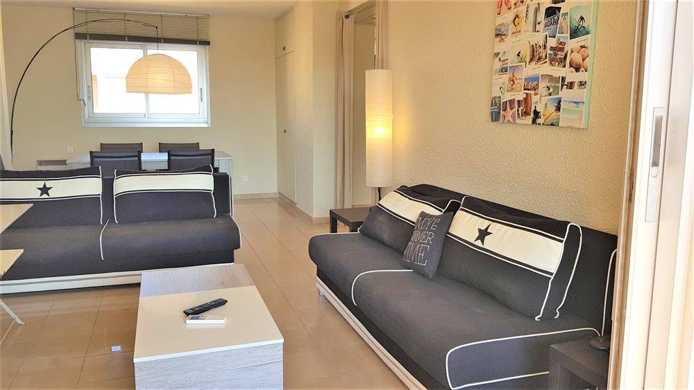 ESTIMATION APPARTEMENT 3/4 PIECES 80 m² LOGGIA TERRASSE MARINA DU PORT DE BORMES.