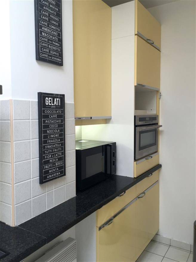 ESTIMATION APPARTEMENT 3/4 PIECES 80 m² LOGGIA TERRASSE MARINA DU PORT DE BORMES.