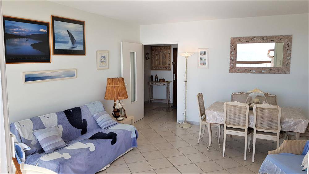 APPARTEMENT 3 PIECES 71 m² - TERRASSES 43 m²- MARINA PORT DE BORMES LA FAVIERE