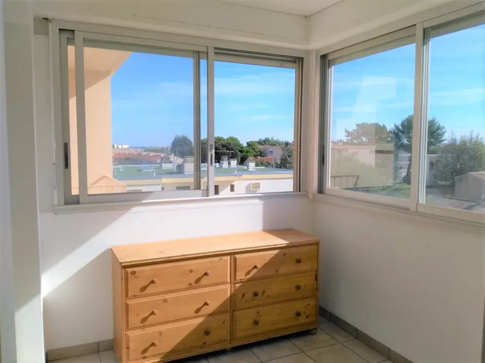 ESTIMATION APPARTEMENT 2 PIECES + LOGGIA - CAVE - PARKING - LA FAVIERE BORMES LES MIMOSAS.