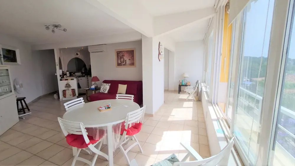 ESTIMATION APPARTEMENT 3 PIECES 61m² - LA FAVIERE - BORMES LES MIMOSAS