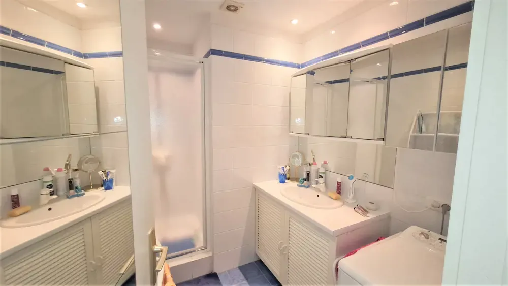 ESTIMATION APPARTEMENT 3 PIECES 61m² - LA FAVIERE - BORMES LES MIMOSAS