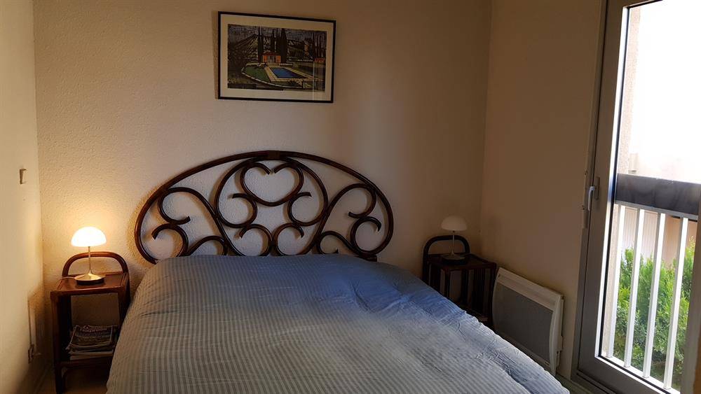 ESTIMATION APPARTEMENT TRAVERSANT 3 PIECES 60 m² MARINA DU PORT DE BORMES.