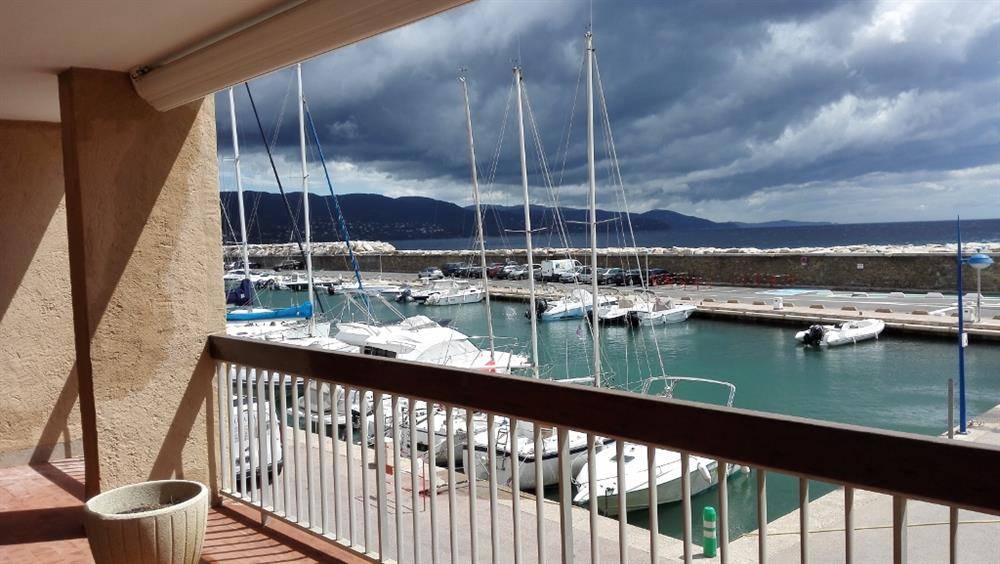 Estimation gratuite et rapide de villa à vendre pour décision de vente éclairée Bormes-les-Mimosas vue mer