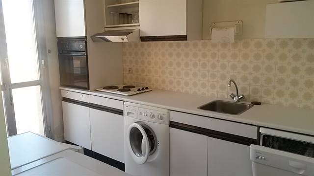 ESTIMATION APPARTEMENT 2-3 PIECES 60m² TERRASSE MARINA DU PORT DE BORMES