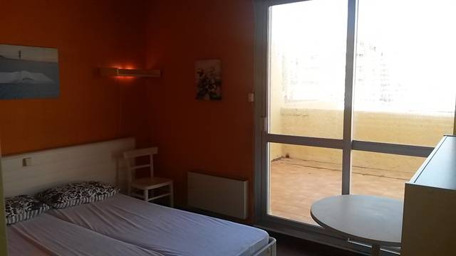 ESTIMATION APPARTEMENT 2-3 PIECES 60m² TERRASSE MARINA DU PORT DE BORMES