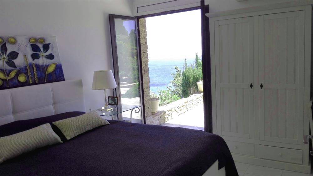 AGENCE POUR ESTIMATION VILLA MAISON AVEC PISCINE DOMAINE GAOU-BENAT A BORMES