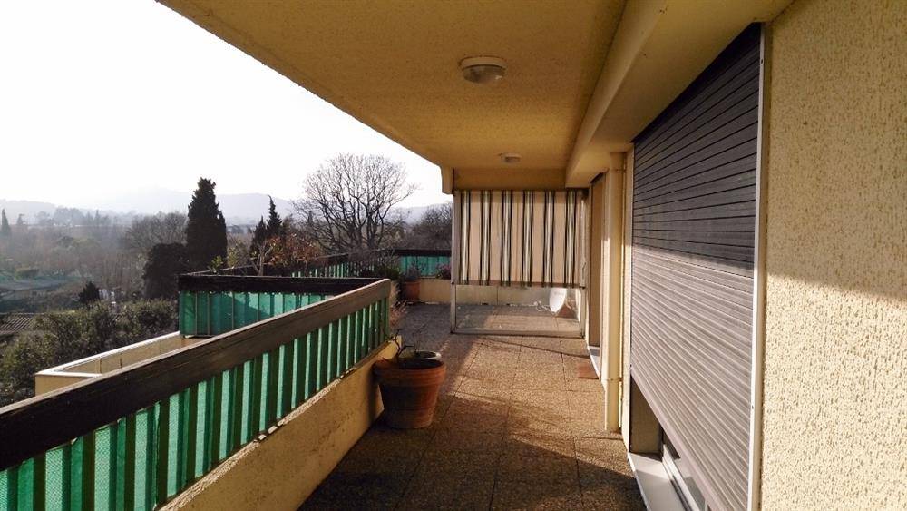 ESTIMATION GRATUITE APPARTEMENT 4 PIÈCES 70 m² ET TERRASSE 30 m² CAVE GARAGE LE LAVANDOU