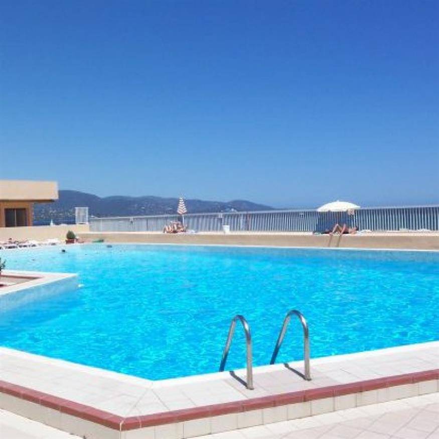 FAIRE ESTIMER APPARTEMENT 2 PIECES ET TERRASSES PORT DE BORMES