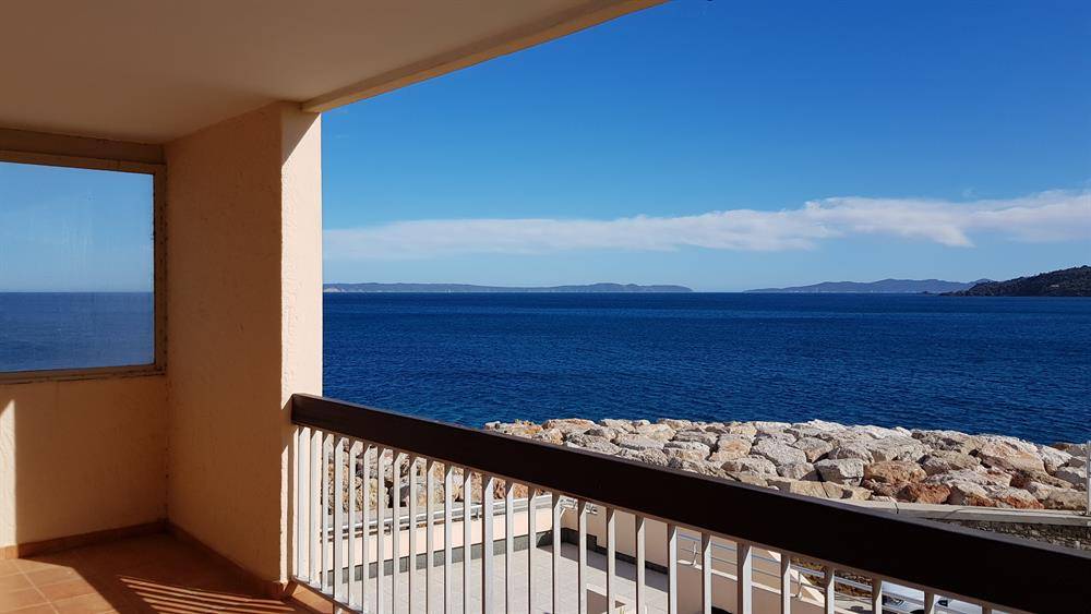 ESTIMATION PRIX m² APPARTEMENT T4 AVEC BALCON LE LAVANDOU