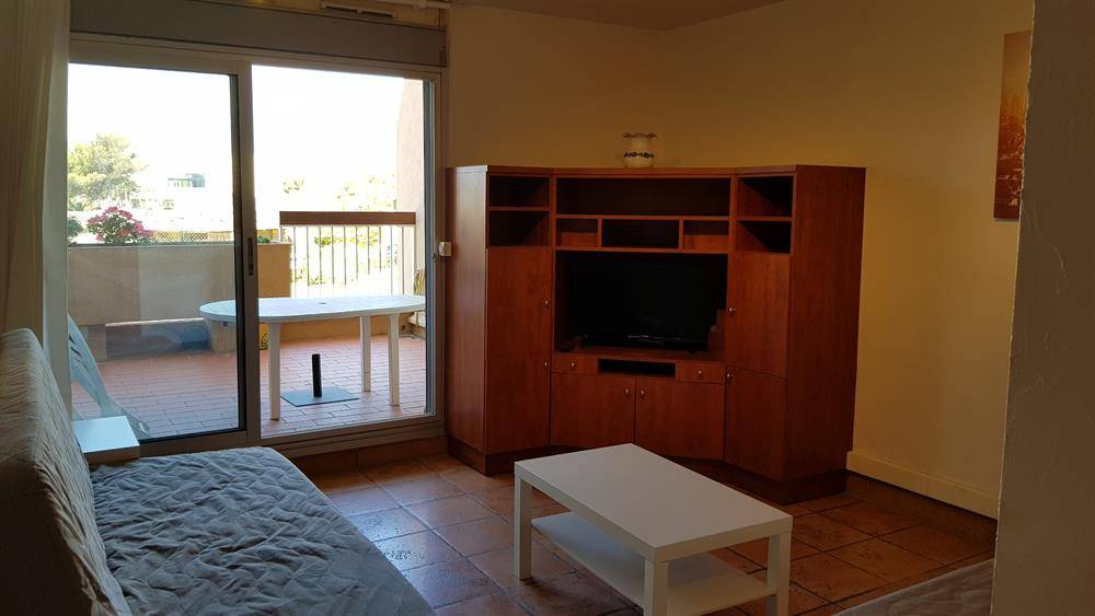 ESTIMEZ UN APPARTEMENT 2 PIECES 40 m² - TERRASSES 20 m² MARINA PORT DE BORMES.