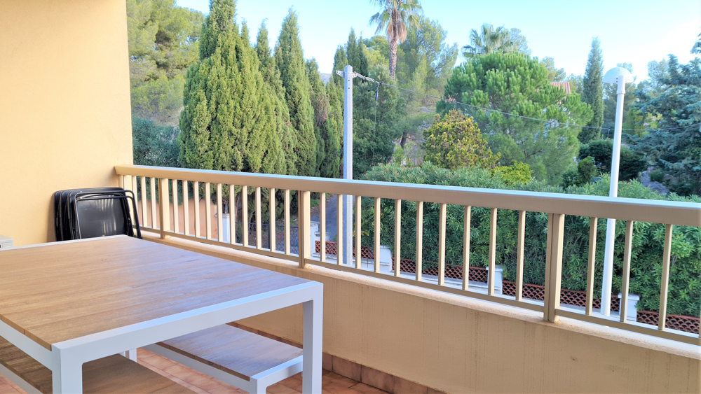 ESTIMEZ VOTRE APPARTEMENT T2 + CABINE 32m² - TERRASSE 10m² - LA FAVIERE - BORMES LES MIMOSAS.