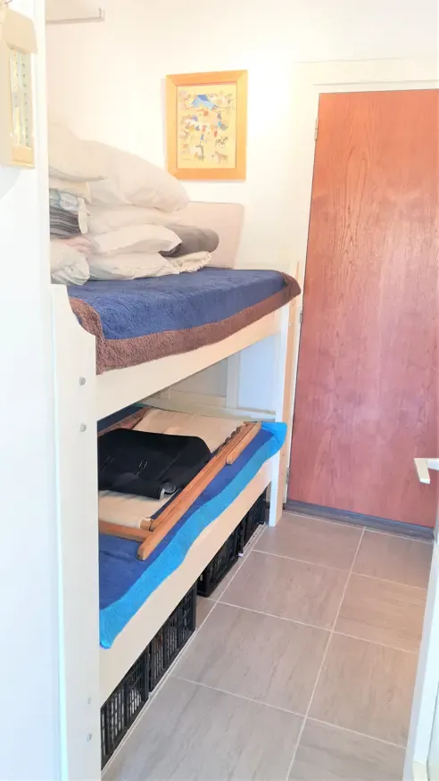 ESTIMATION D'UN STUDIO - CABINE 26m² - TERRASSE 7m² - MARINA DU PORT DE BORMES LA FAVIERE.