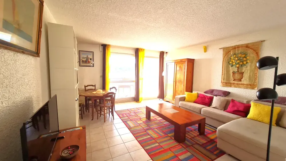 APPARTEMENT 3 PIECES 70m² - 2 TERRASSES - CAVE - PARKING - PORT DE BORMES LA FAVIERE