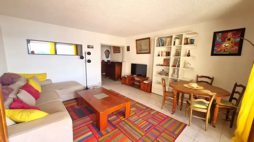 APPARTEMENT 3 PIECES 70m² - 2 TERRASSES - CAVE - PARKING - PORT DE BORMES LA FAVIERE