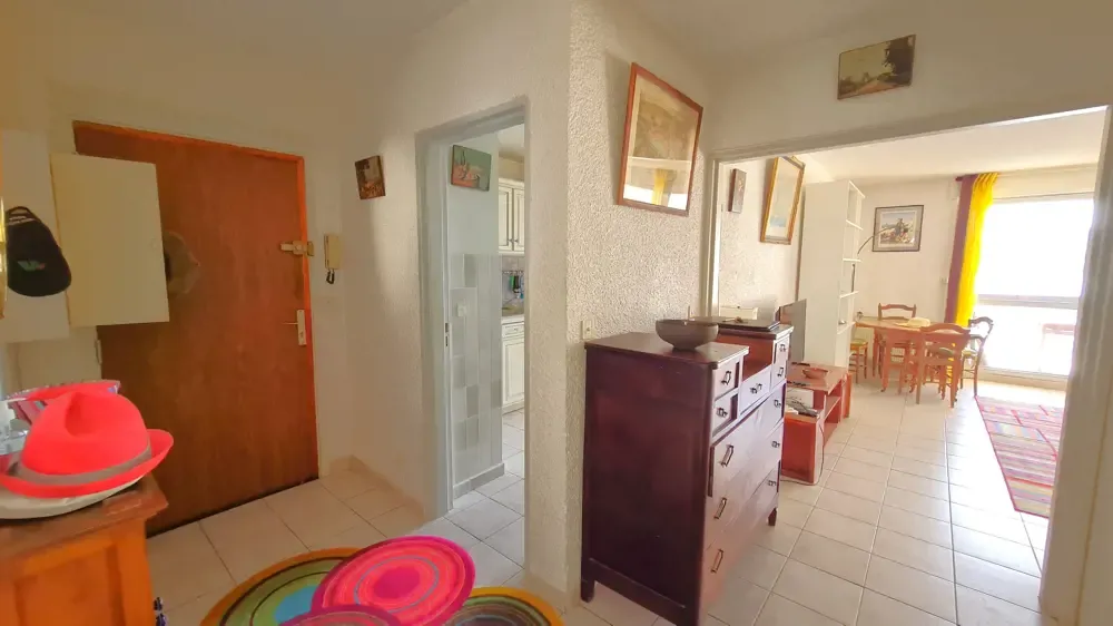 APPARTEMENT 3 PIECES 70m² - 2 TERRASSES - CAVE - PARKING - PORT DE BORMES LA FAVIERE