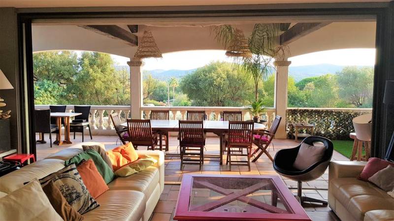 ESTIMATION APPARTEMENT DUPLEX 5 PIECES 154m² TERRASSE 62m² BORMES LES MIMOSAS LE PIN