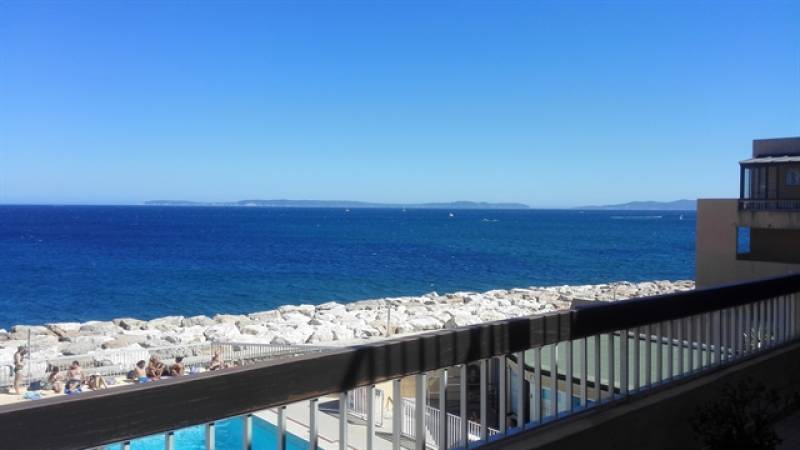ESTIMATION APPARTEMENT 3 PIECES 70m² T3 AVEC TERRASSE ET PARKING SUR LE PORT DE BORMES