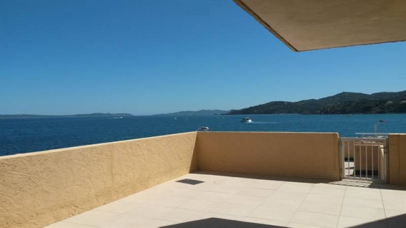FAIRE ESTIMER PRIX M2 APPARTEMENT 4 PIECES TERRASSE SUR MER PORT DE BORMES LES MIMOSAS
