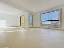 Acheter un appartement rénové sur le Port de Bormes