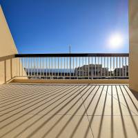 Terrasse vue mer et Port de Bormes La Favière