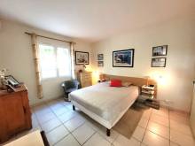 Suite parentale avec salle d'eau wc en rez-de-jardin