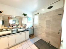 Salle d'eau wc suite parentale en rez-de-jardin