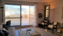 APPARTEMENT 2/3 PIECES 52m² + LOGGIA et TERRASSE 62m² - PARKING - PORT BORMES LA FAVIERE.