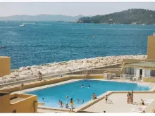 ESTIMATION D'UN STUDIO - CABINE 26m² - TERRASSE 7m² - MARINA DU PORT DE BORMES LA FAVIERE.